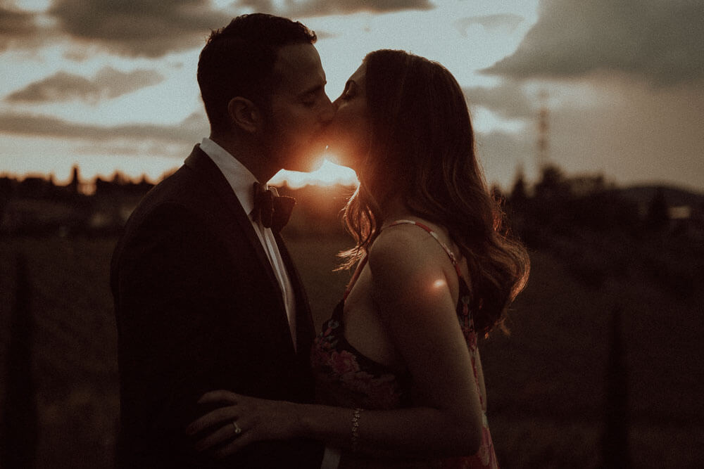 Top Tips for Stunning Sunset Wedding Photography