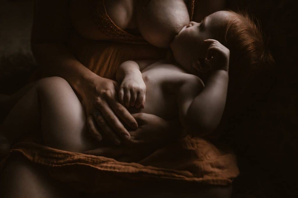 The 48 Most Beautiful Breastfeeding Photos of 2024